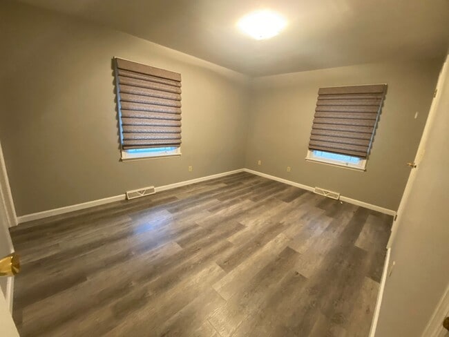 Building Photo - Home for the Holidays!! -TSC school