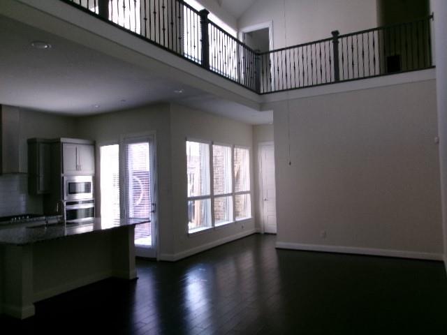 Building Photo - 4909 Shore Crest Dr