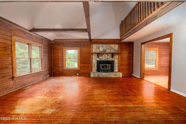 Building Photo - 521 NC-172