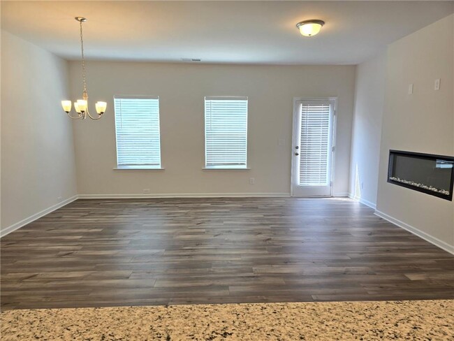 Building Photo - 313 Skye Ln