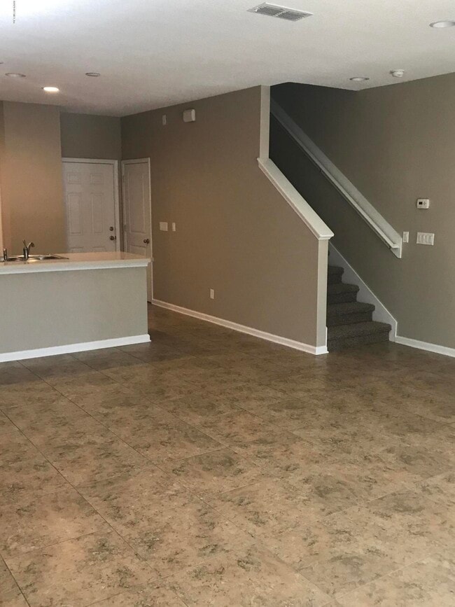 Building Photo - 3610 CRESWICK C