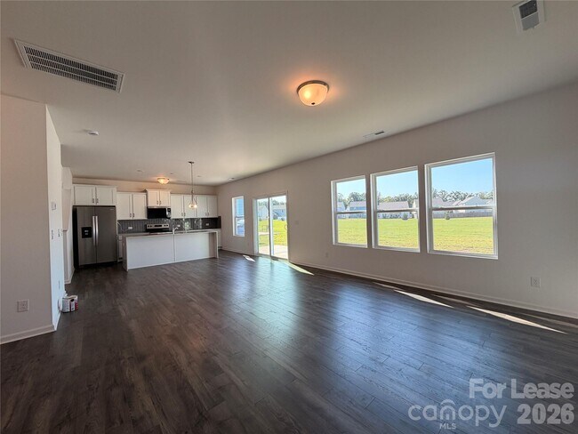 Building Photo - 242 Redondo Dr
