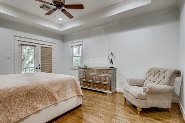 Building Photo - 1450 Lawrence St