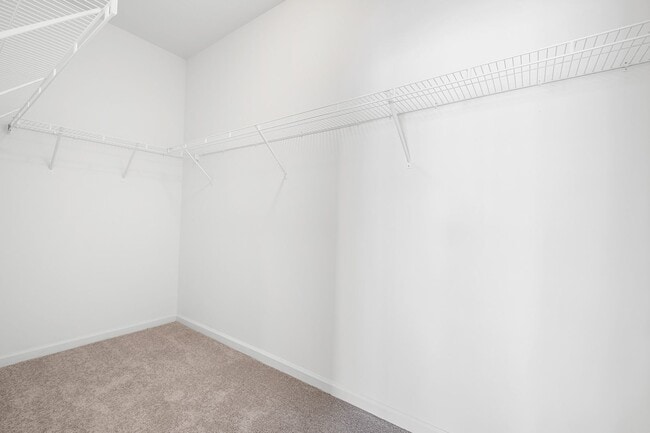 Building Photo - 415 Lenape Way
