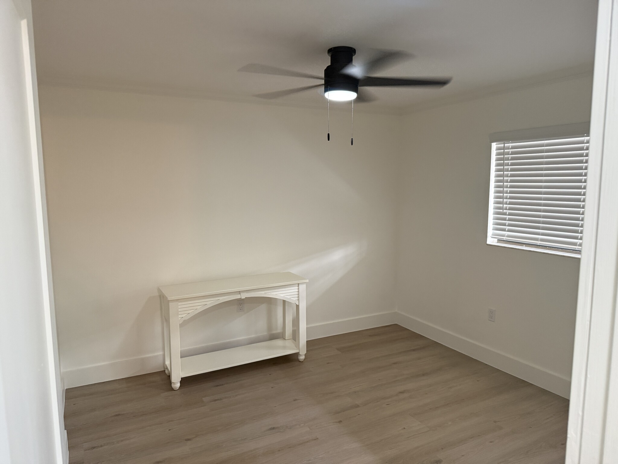 Building Photo - 401 Airport Ave E