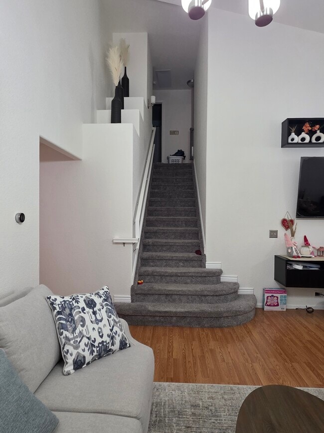 Building Photo - 128 N Prairie Falcon Pkwy