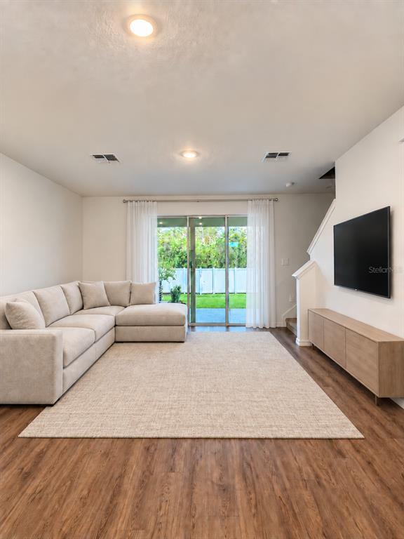 Building Photo - 17621 Spanish Oak Lp