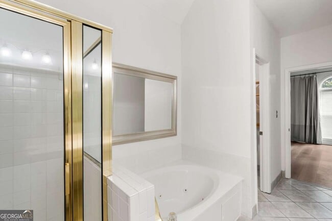 Building Photo - 529 Eastland Dr