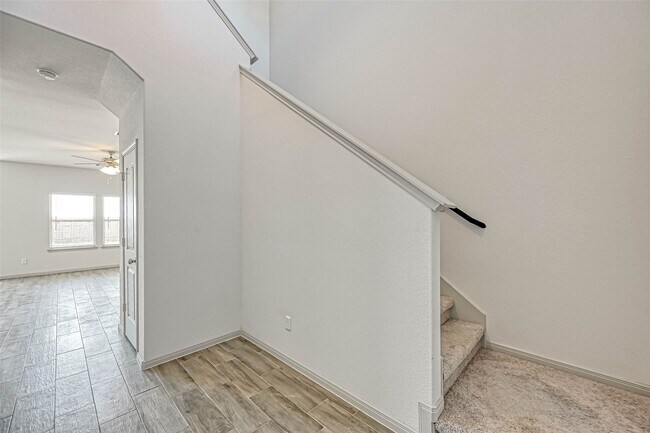 Building Photo - 7910 Cypress Country Dr