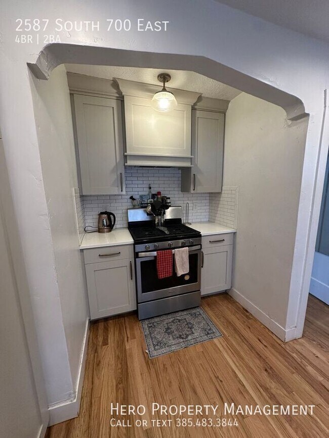 Building Photo - 2587 S 700 E