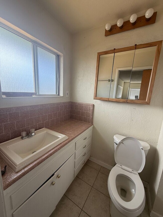 Building Photo - 357 Canyon Highlands Dr