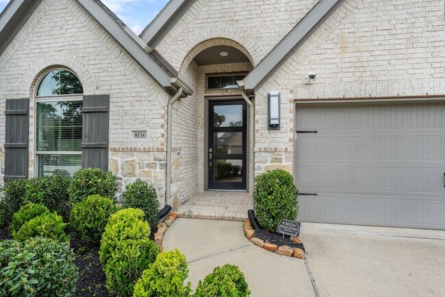Building Photo - 8136 Tyrell Hgts Rd