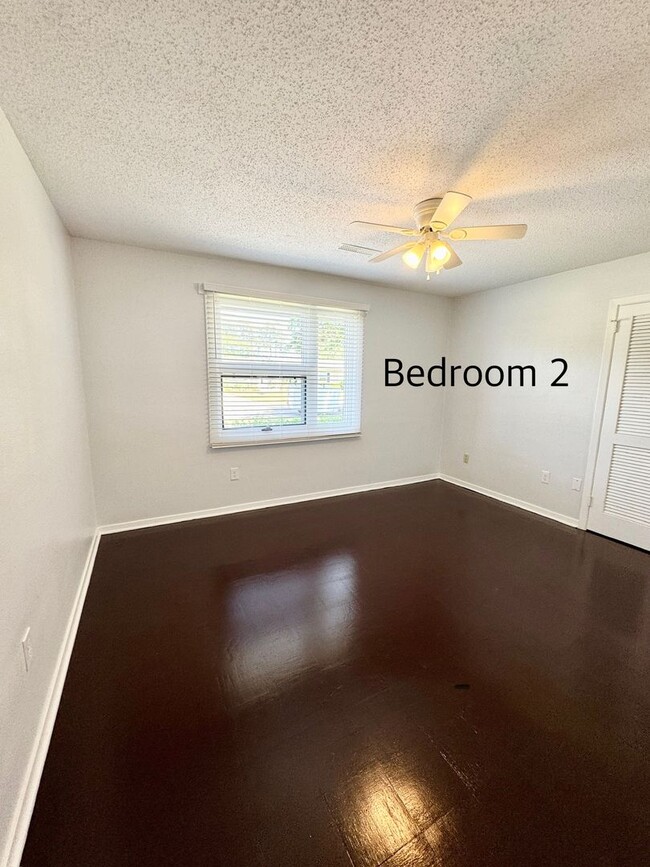 Building Photo - SUPERB Home in Sea Gate - close to Market ...
