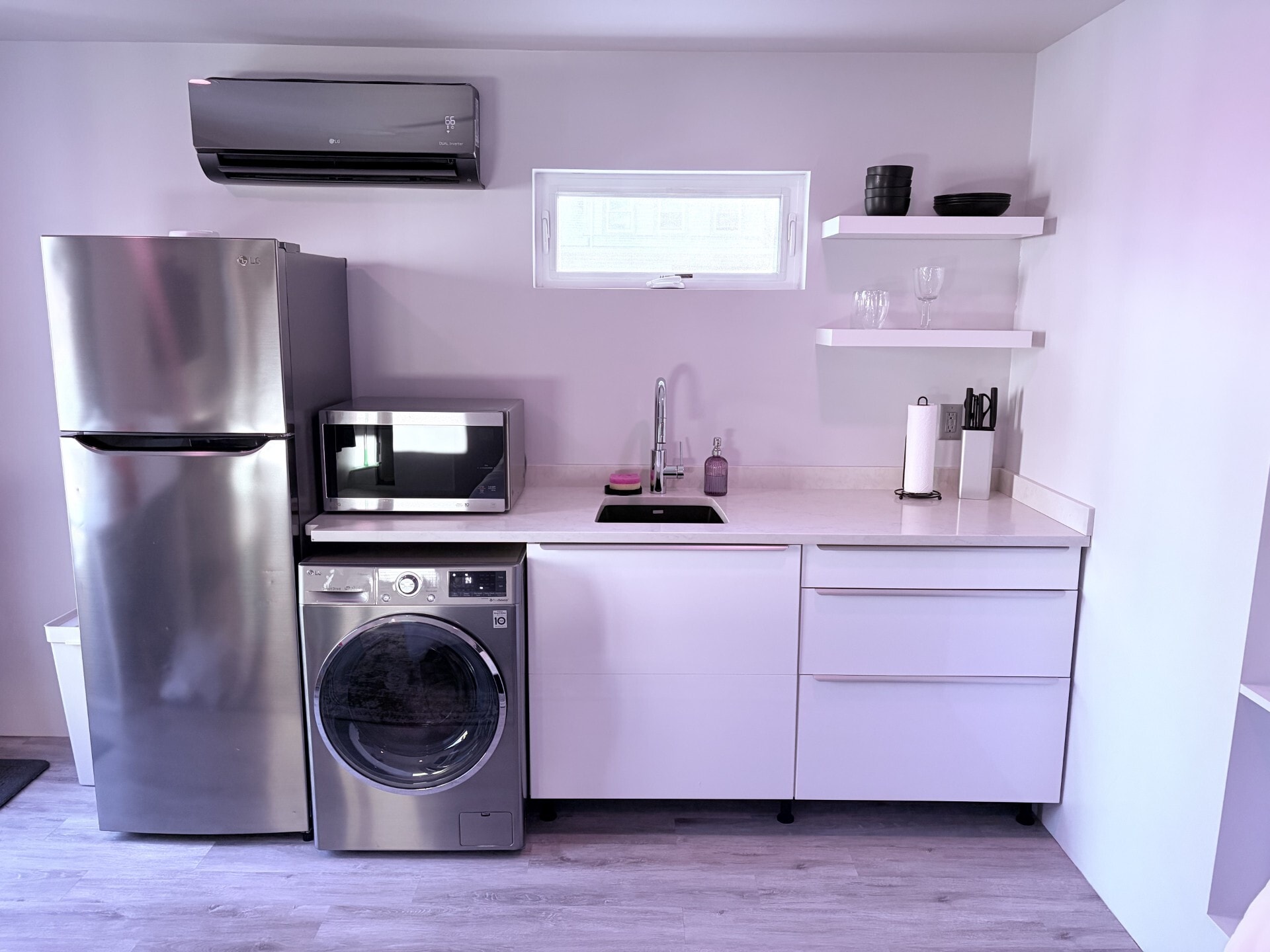 Building Photo - 12 Nutwold Ave