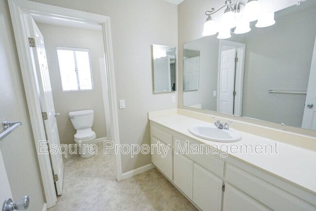 Building Photo - 1170 Novato Dr