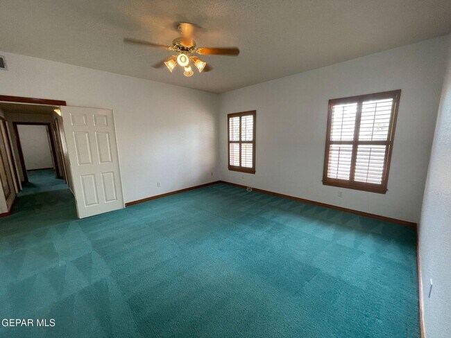 Building Photo - 6851 Rock Canyon Dr