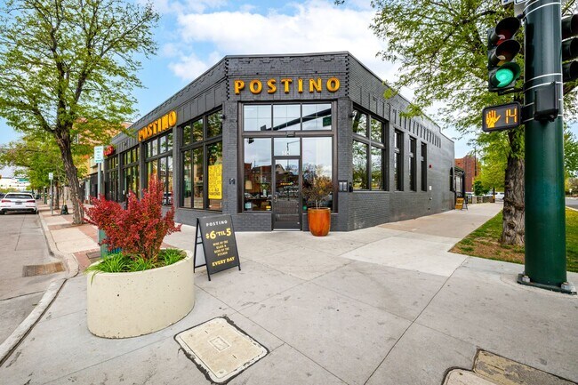 Building Photo - One bedroom, two bath corner unit in Baker with two balconies