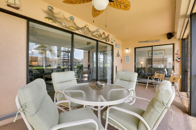 Building Photo - 3722 SE 12th Ave