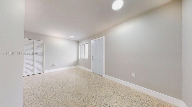 Building Photo - 426 NW 13th Ave