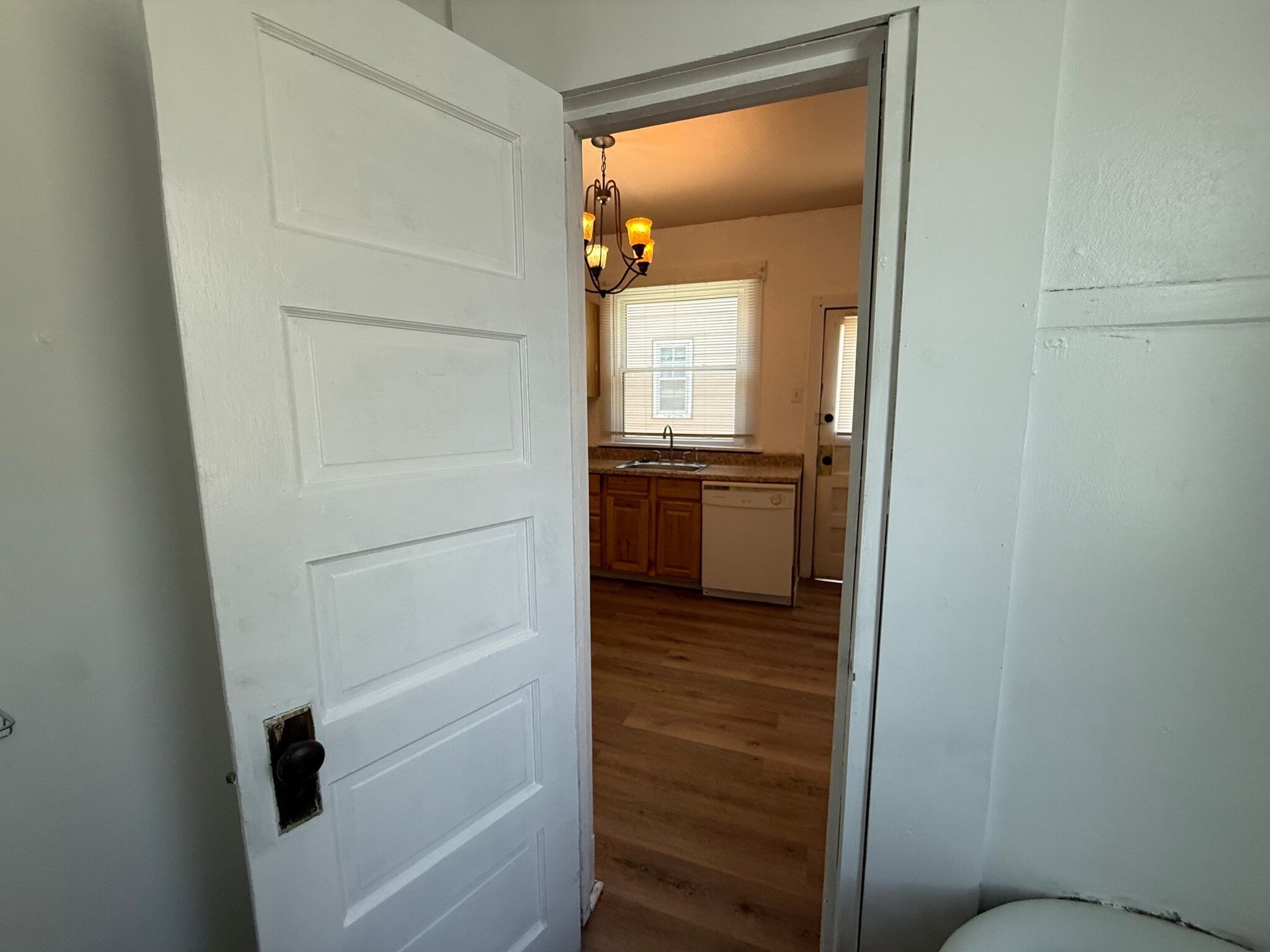 Building Photo - 131 Broadwater Ave