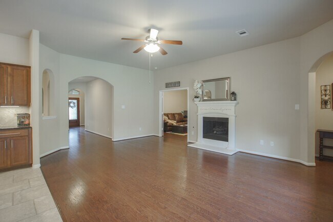 Building Photo - 111 Pheasant Run Dr