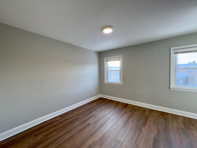 Building Photo - Charming 2 Bedroom/2 Bathroom Townhome in Joseph Lee Neighborhood, Baltimore, MD!