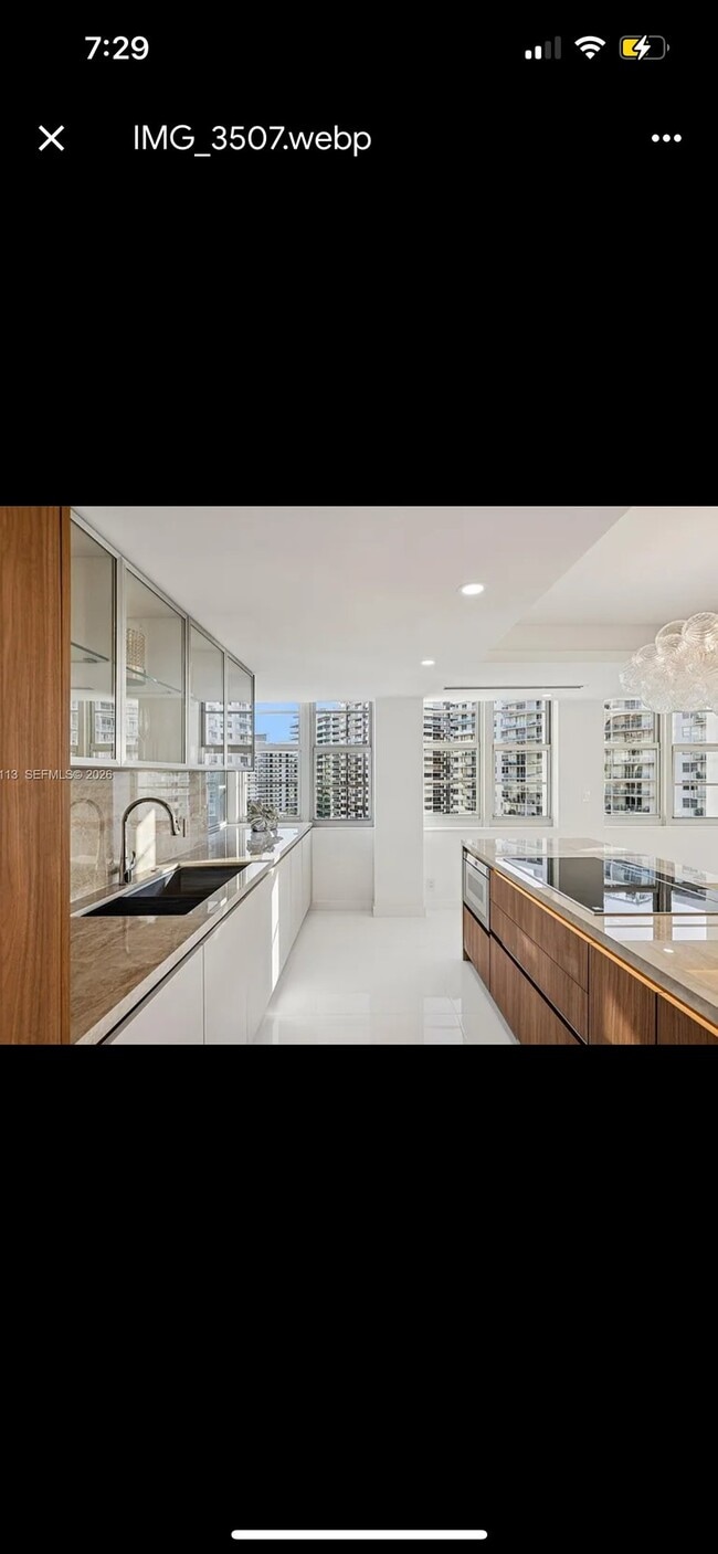 Building Photo - 5660 Collins Ave