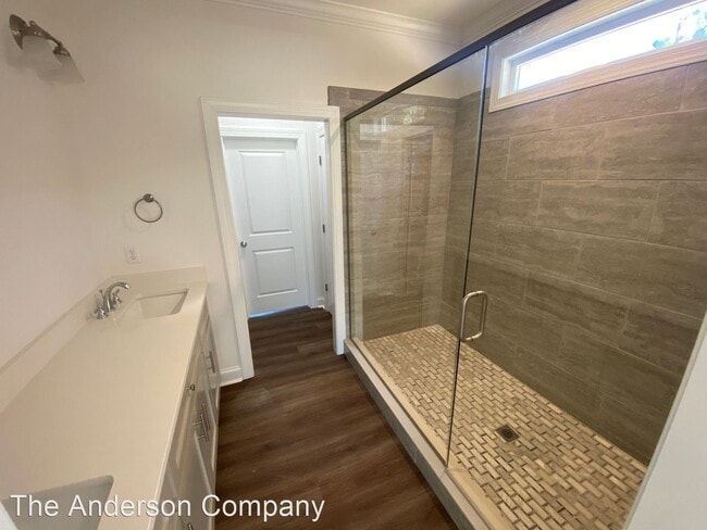 Building Photo - 4 br, 3.5 bath House - 120 Chapel Ct