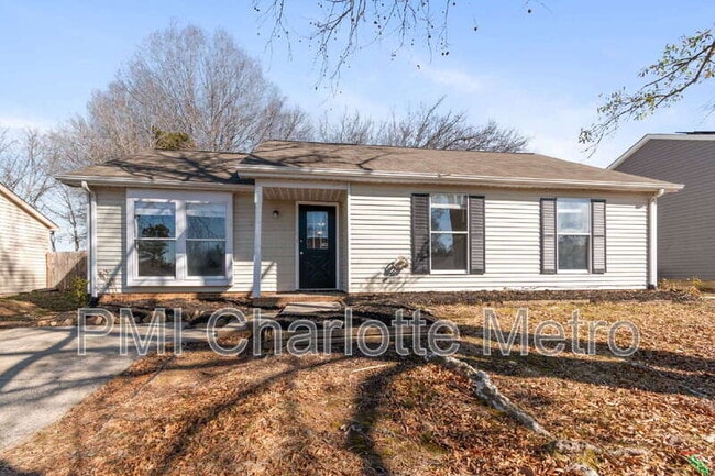 Building Photo - 3214 Old House Cir