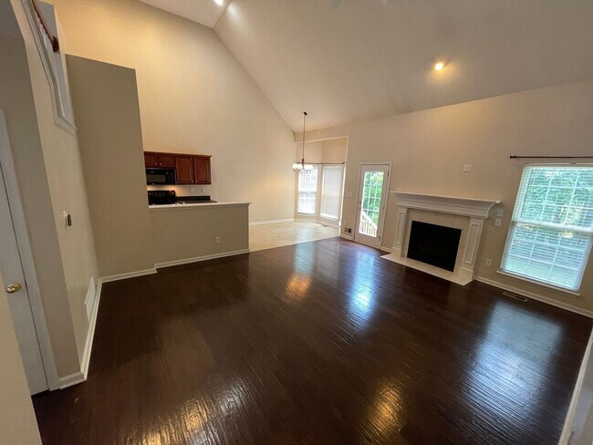 Building Photo - Amazing Home East Jefferson Co For Lease