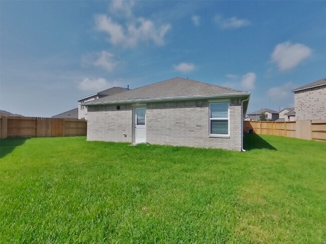 Building Photo - 3072 Dawn Sound Dr