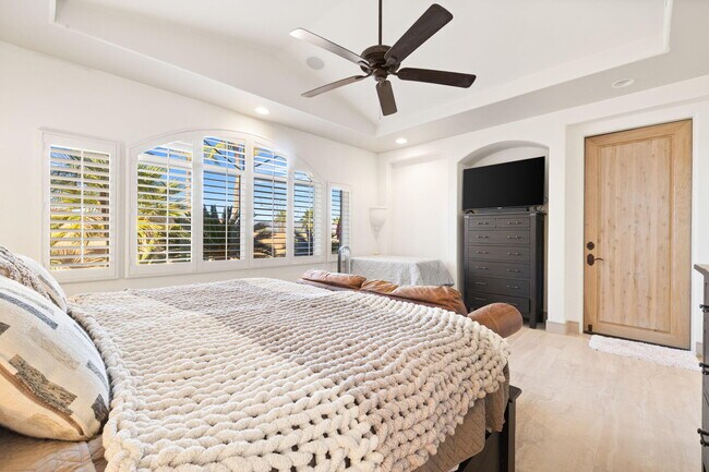 Building Photo - 73110 Calliandra St