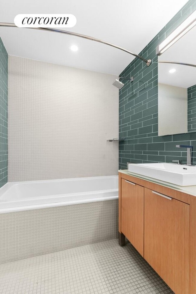 Building Photo - 34 N 7th St