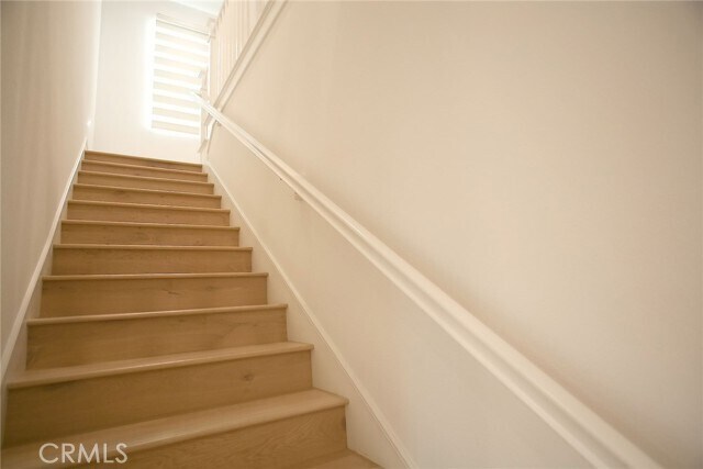 Building Photo - 204 Sutters