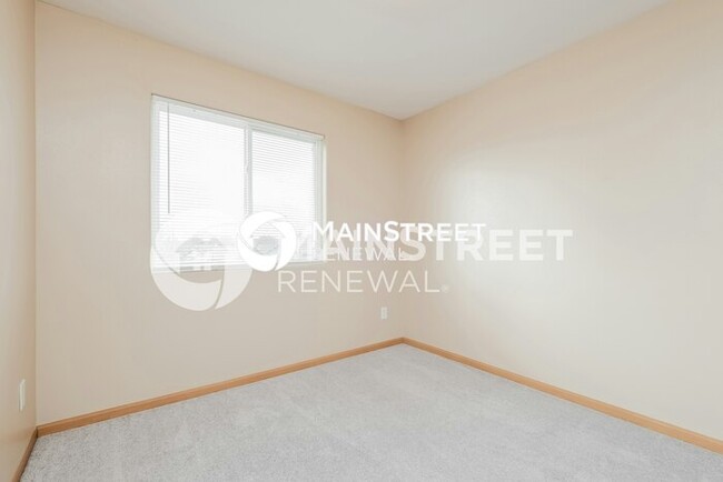 Building Photo - 11521 N Ditzler Ave, Kansas City, MO 64157
