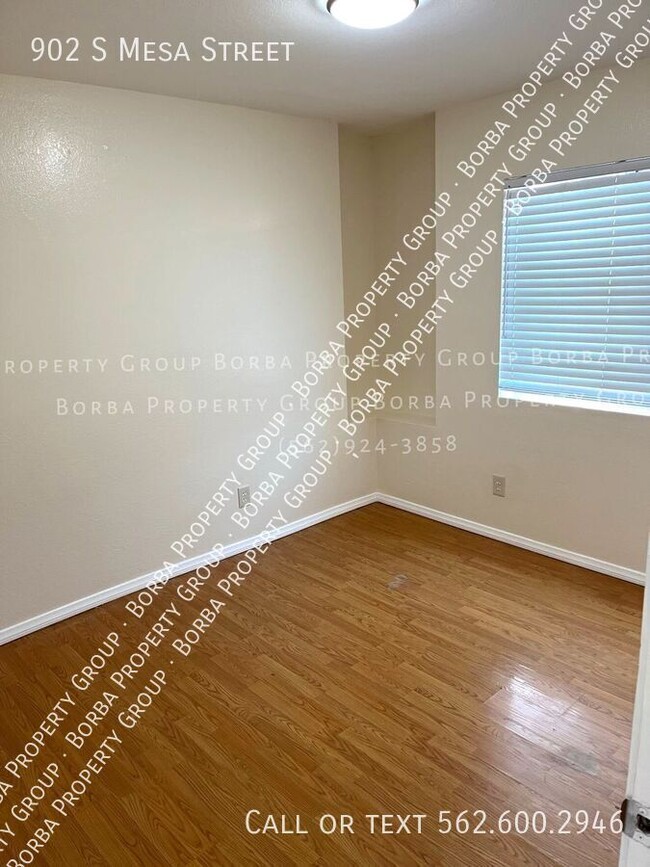 Building Photo - **1ST MONTH RENT FREE**STUNNING 3BEDROOM |...