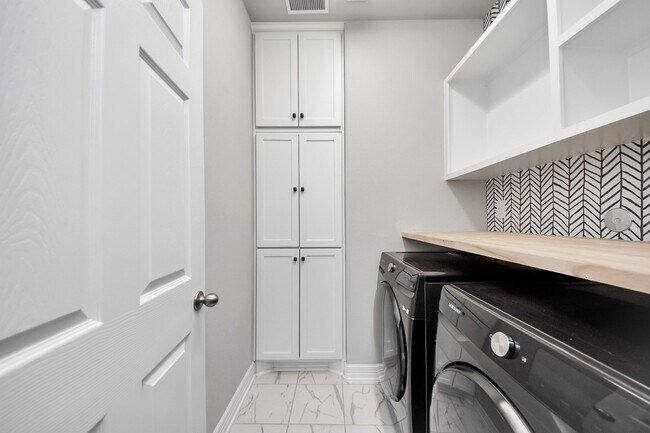 Building Photo - 117 Sea Glass Cv