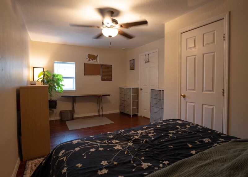 Building Photo - 541 W Hancock St