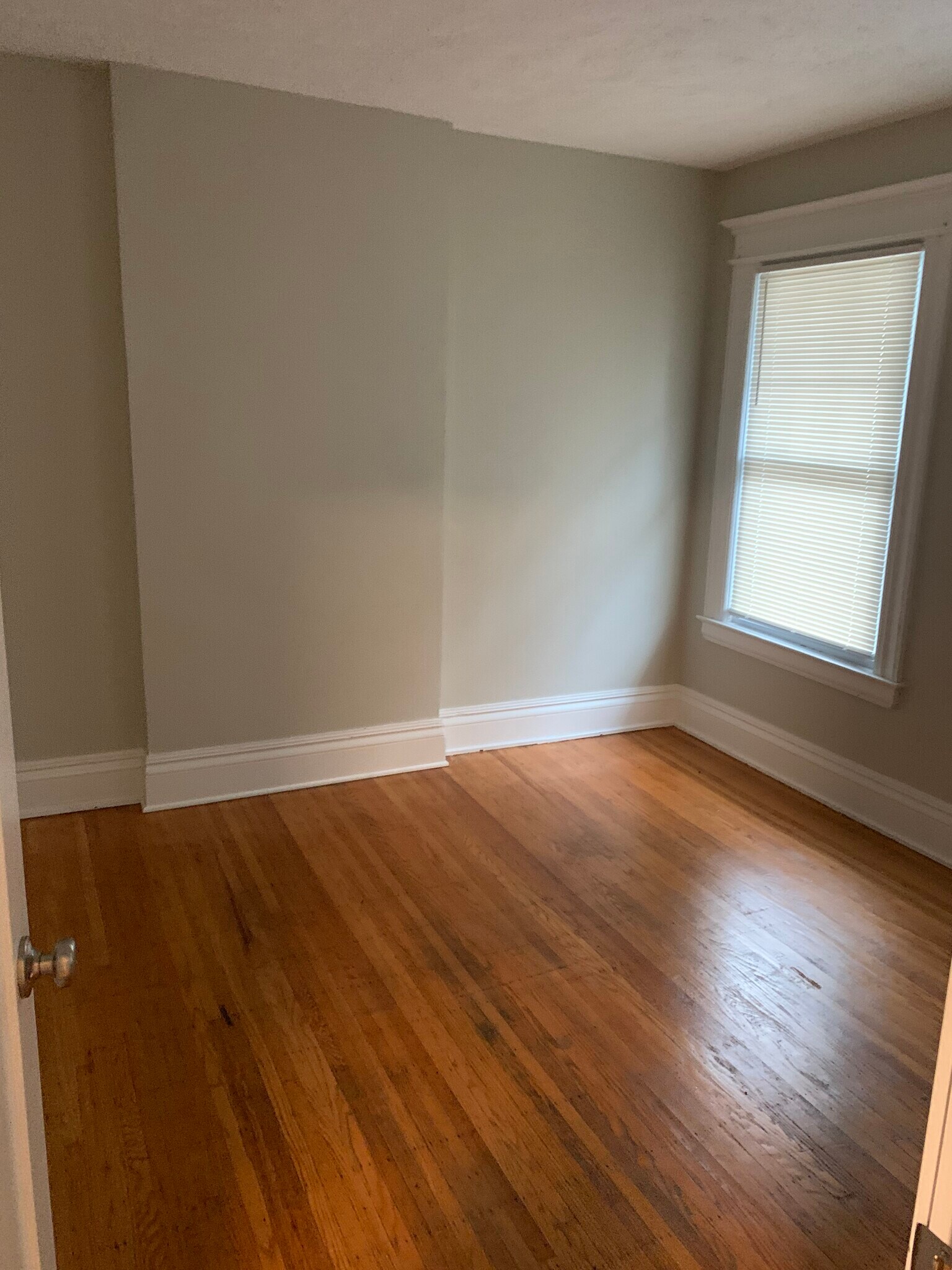 Building Photo - 152 Rosedale St