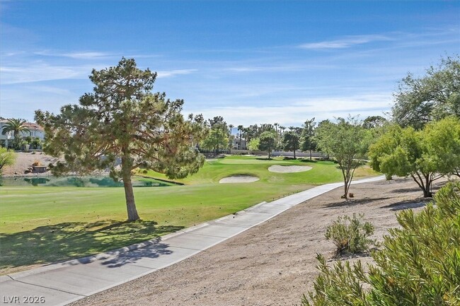 Building Photo - 8161 Round Hills Cir