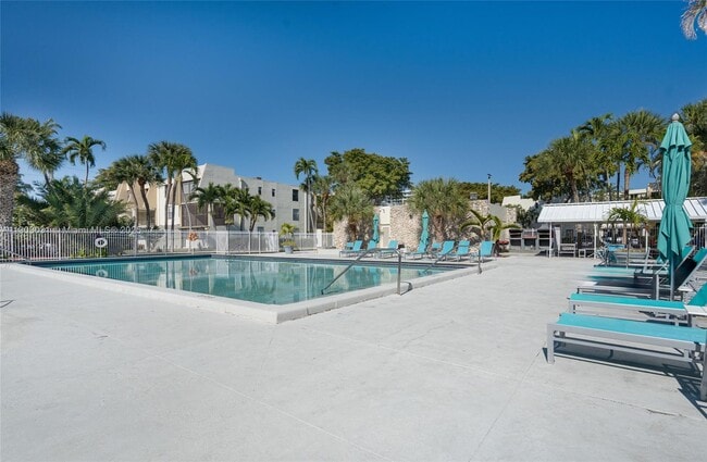 Building Photo - 20291 NE 30th Ave