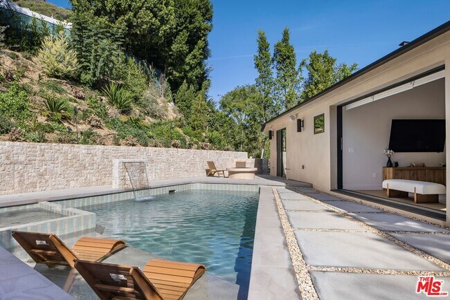 Building Photo - 3637 Loadstone Dr