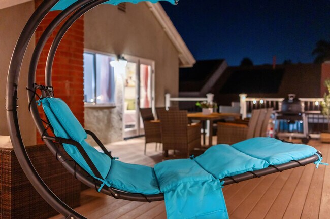 Building Photo - 13075 Old West Ave