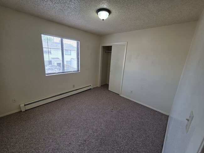 Building Photo - 3226 Rood Ave