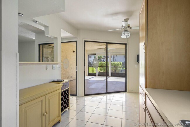 Building Photo - 3367 Perimeter Dr