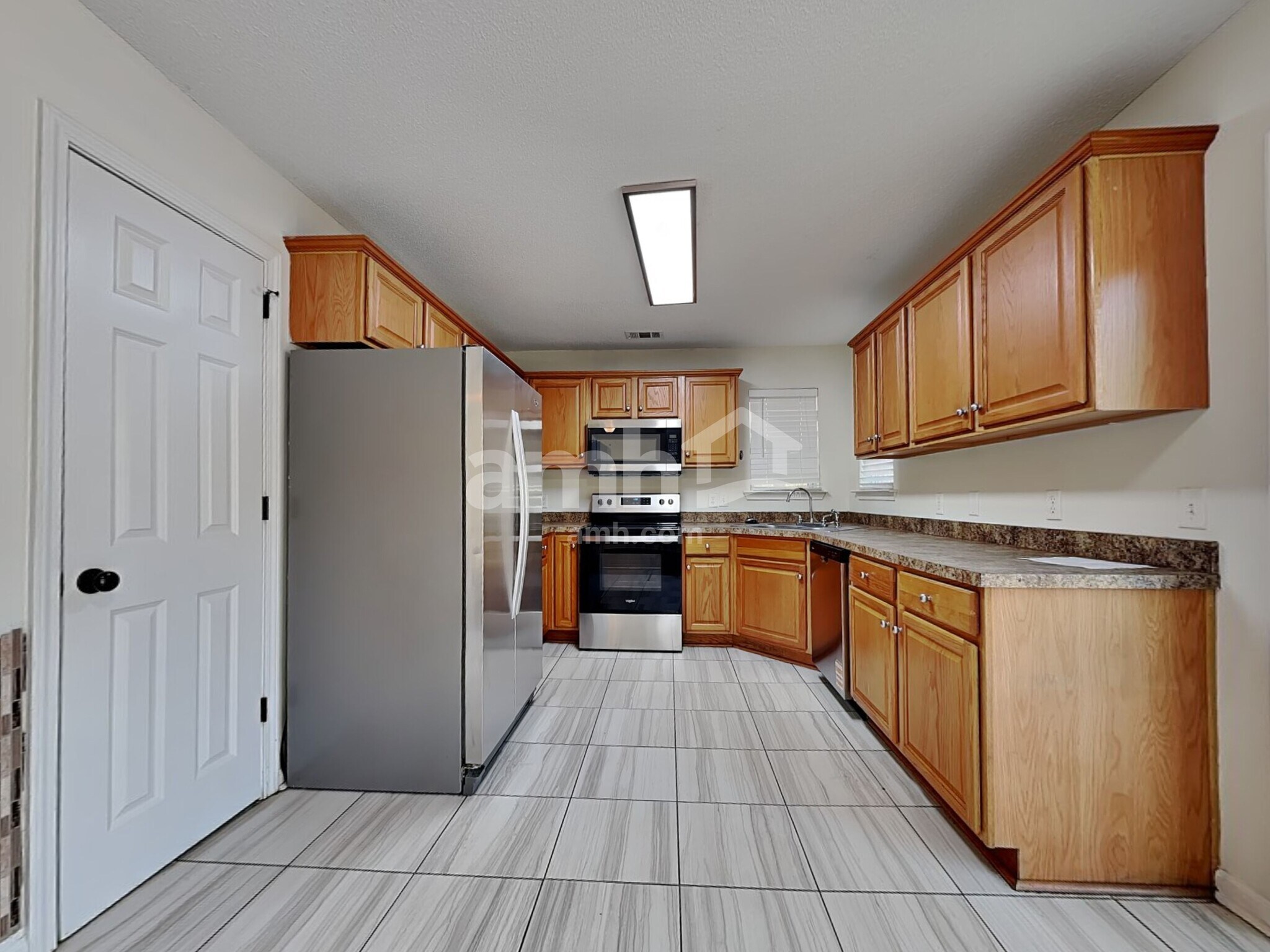 Building Photo - 300 Aspen Arbor