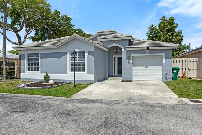 Building Photo - 12340 SW 144th Ter