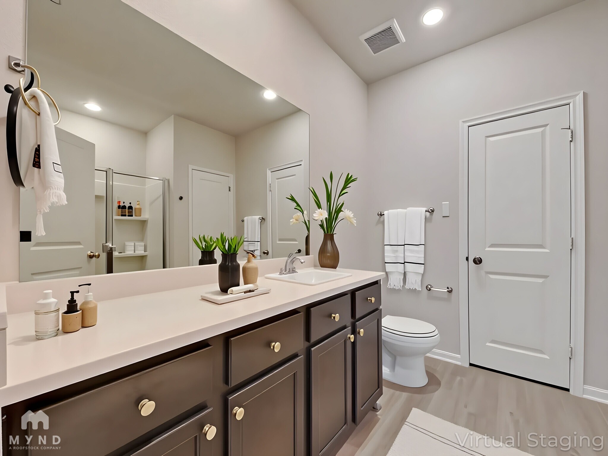 Building Photo - 15419 Maple Ter Dr