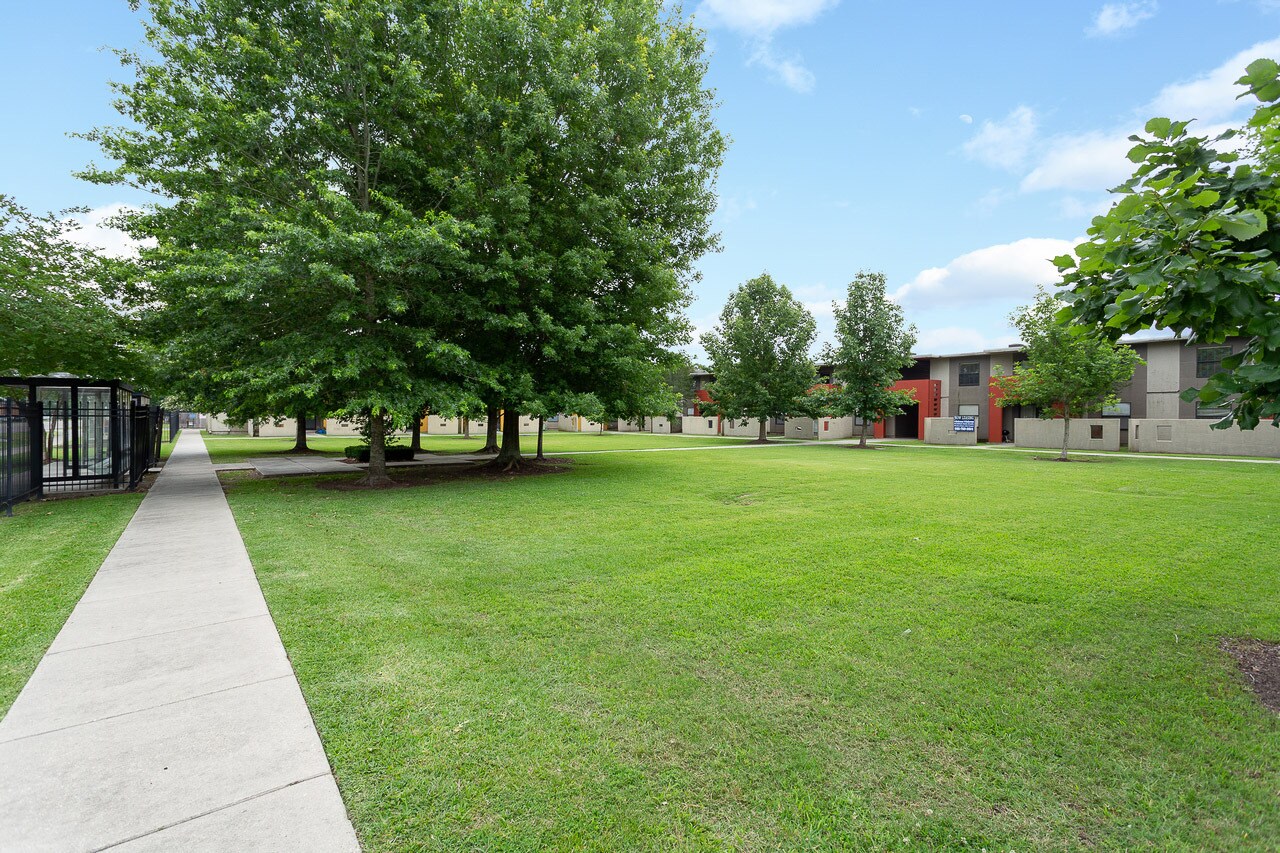 Building Photo - 1855 Brightside Dr