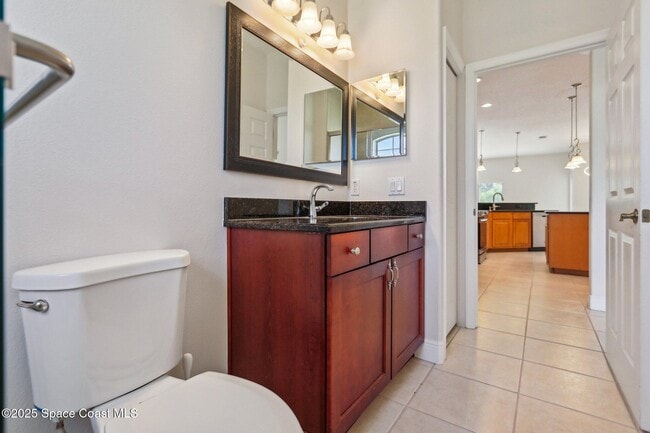 Building Photo - 929 Hialeah St
